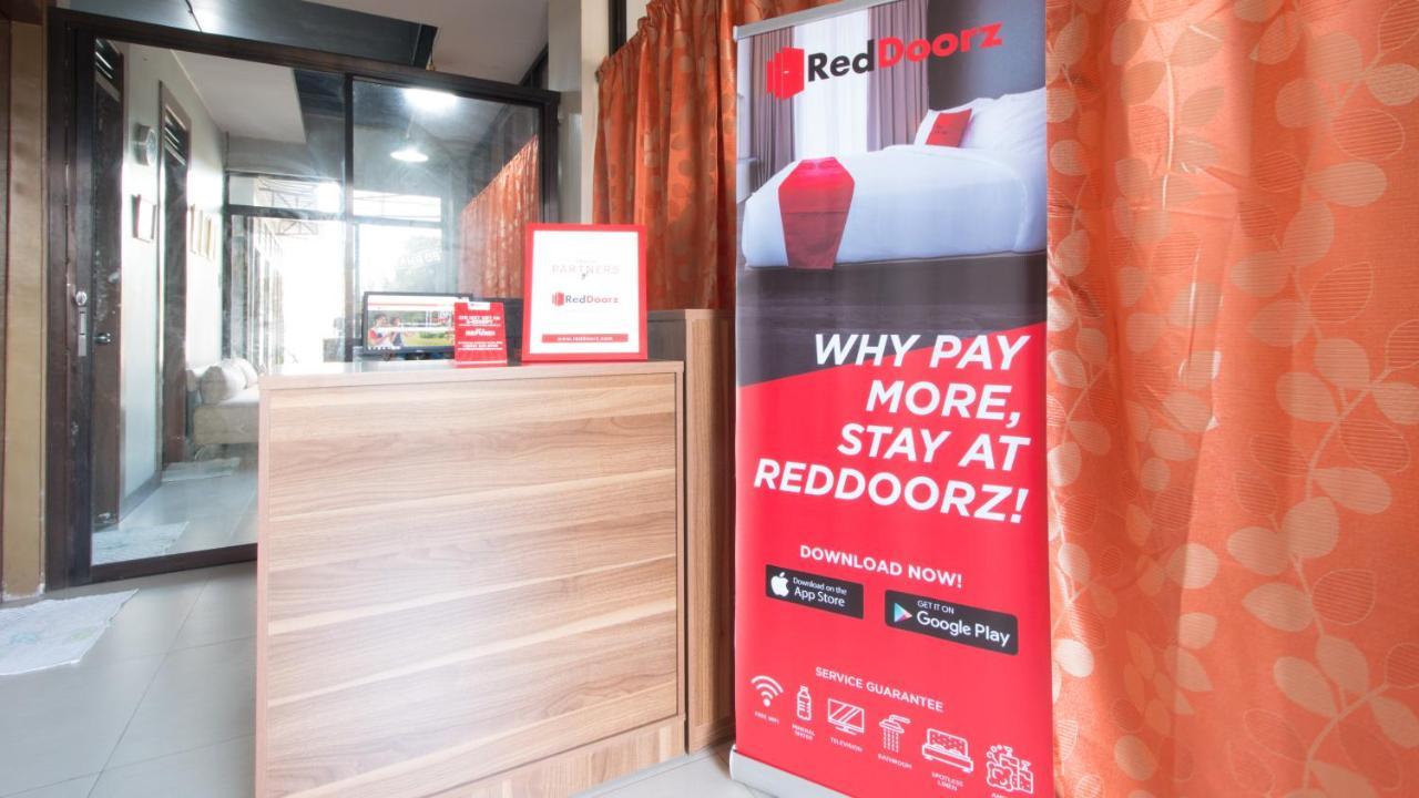 Готель Reddoorz @ San Jose Tagbak Jaro Iloilo Екстер'єр фото