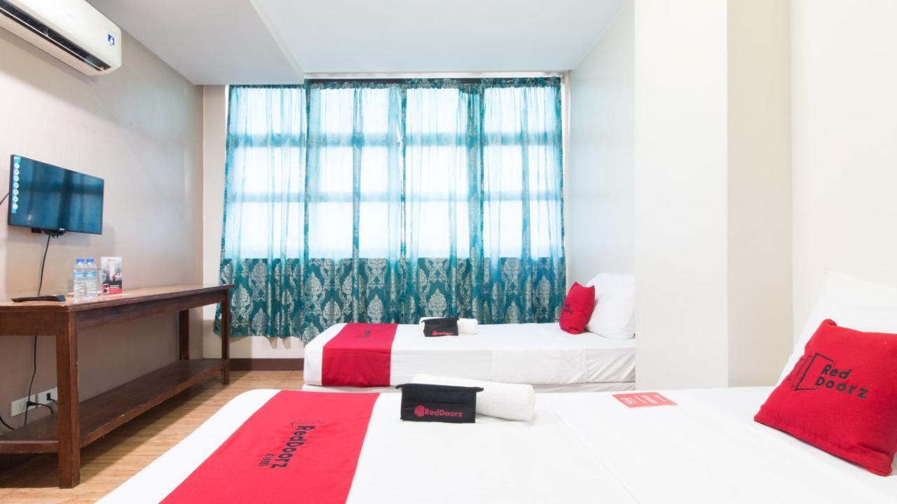Готель Reddoorz @ San Jose Tagbak Jaro Iloilo Екстер'єр фото