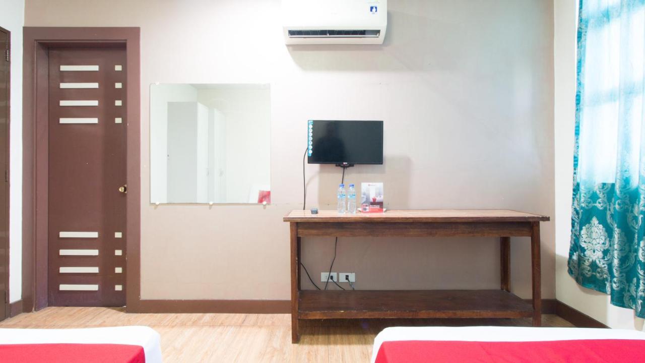 Готель Reddoorz @ San Jose Tagbak Jaro Iloilo Екстер'єр фото